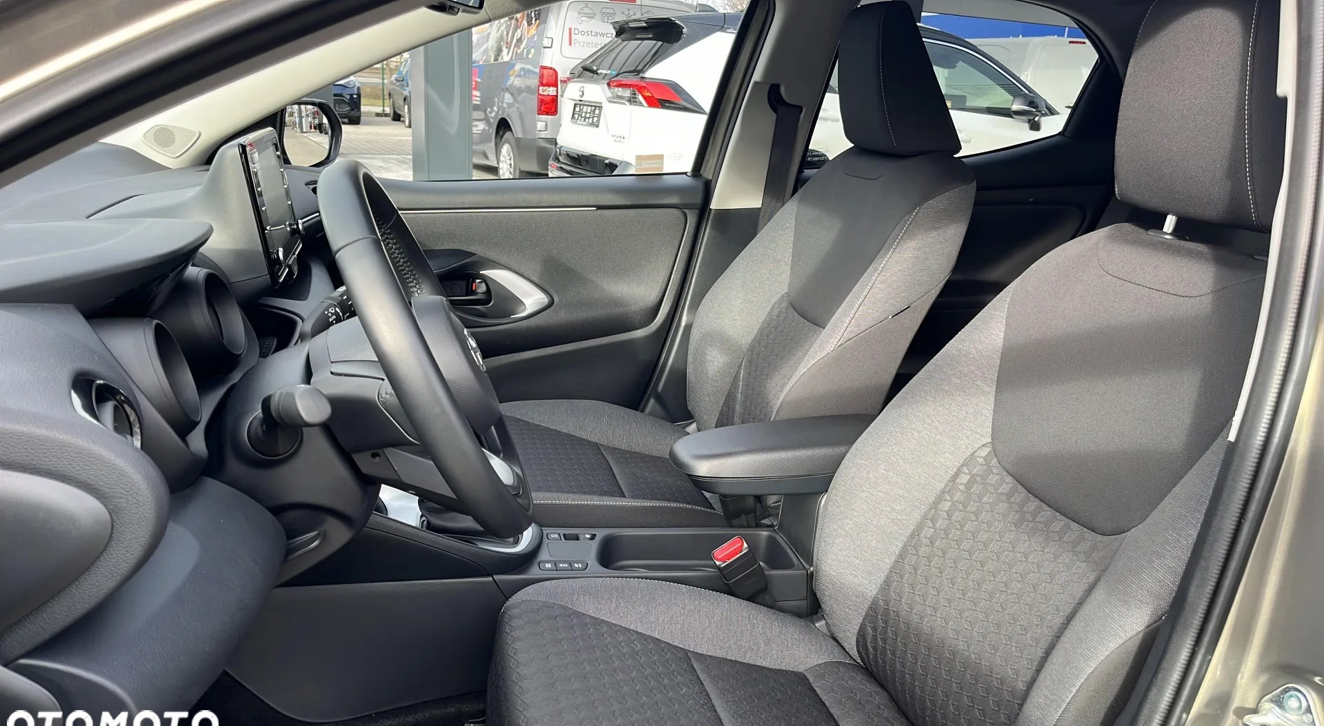 Toyota Yaris cena 96900 przebieg: 8559, rok produkcji 2022 z Żyrardów małe 301